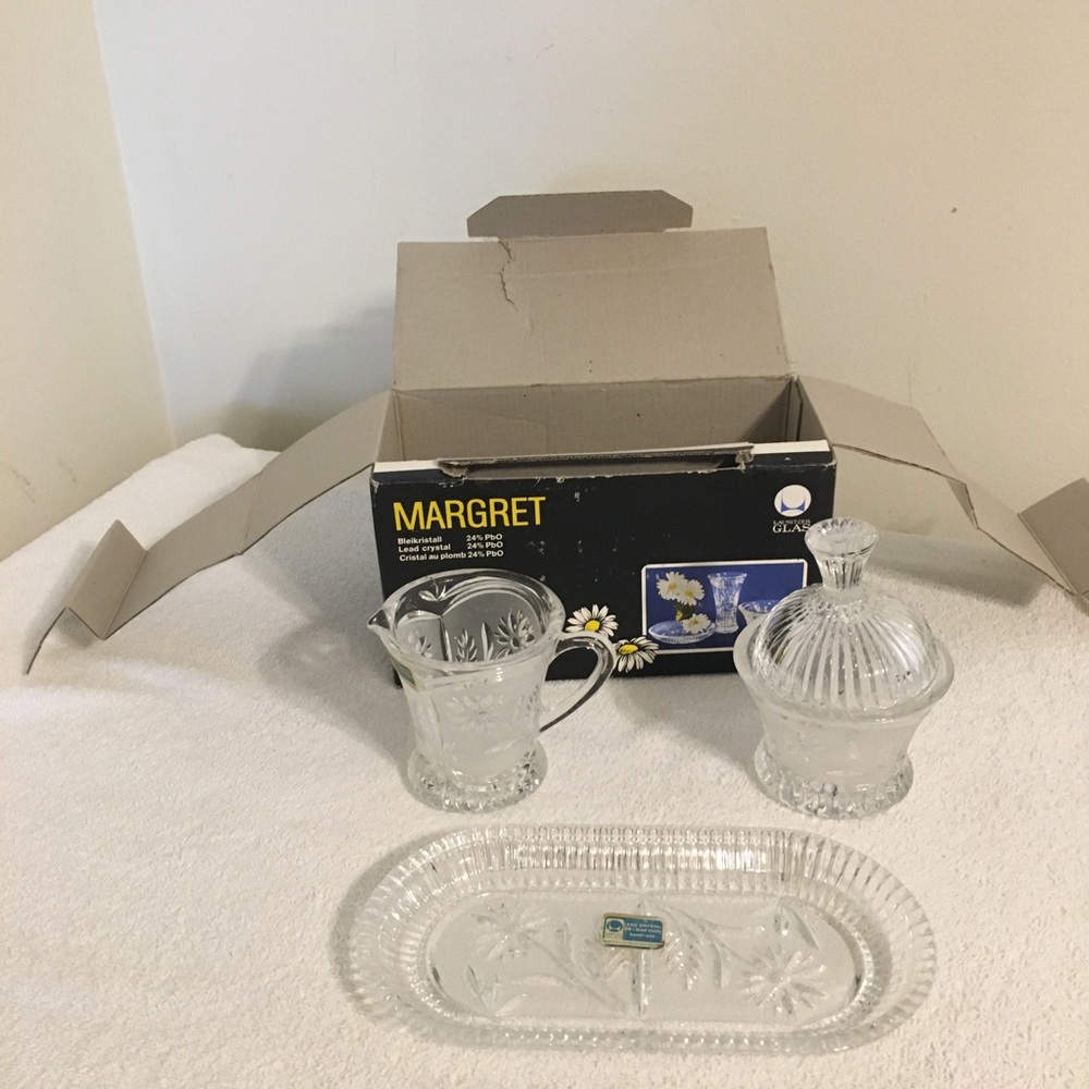 Lausitzer Glas 24% Lead Crystal Margret Pattern Sugar Bowl Cream Pitcher Set NIB